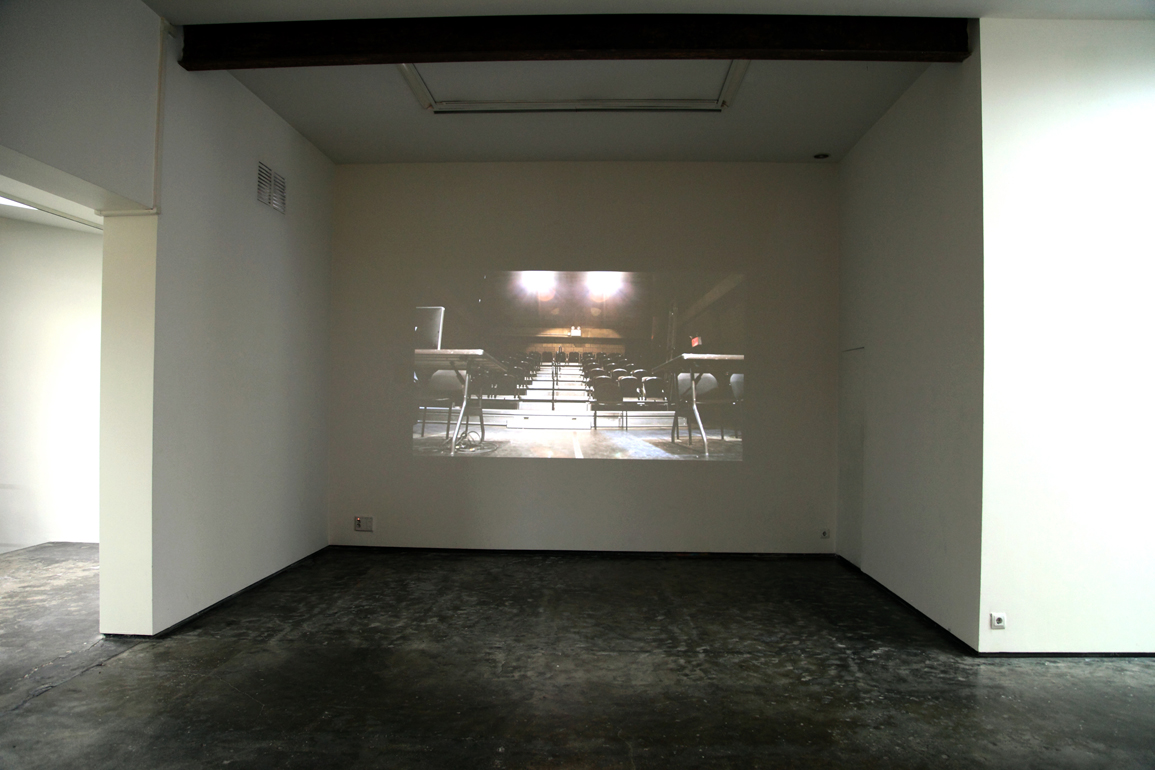 Itziar_Barrio-09_THE_MUSIC_YOU_WANT_ME_TO_HEAR_2014_Installation_view